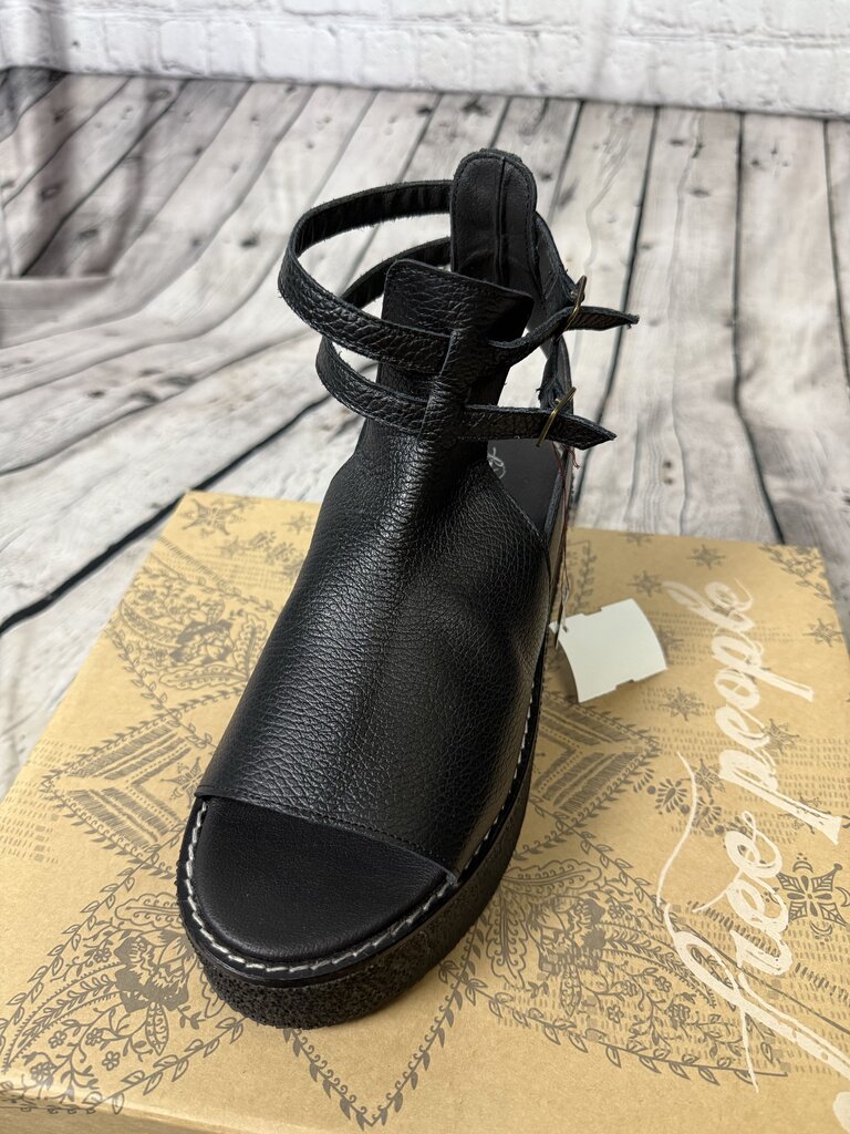 Free People Hallie Platform