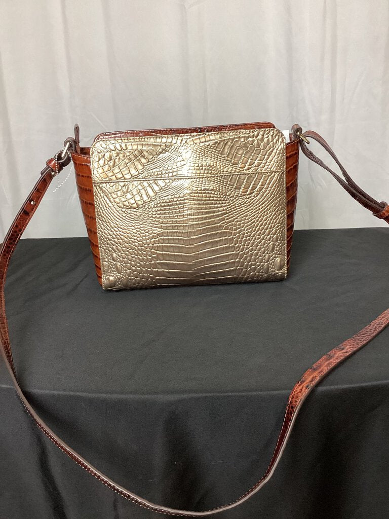 Pre-owned, great condition Brahmin Rose Gold Purse