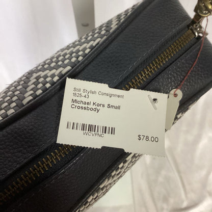 Like New Michael Kors Small Crossbody