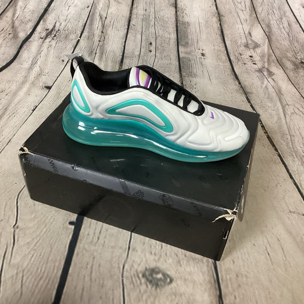 NWT Nike Air Max 720