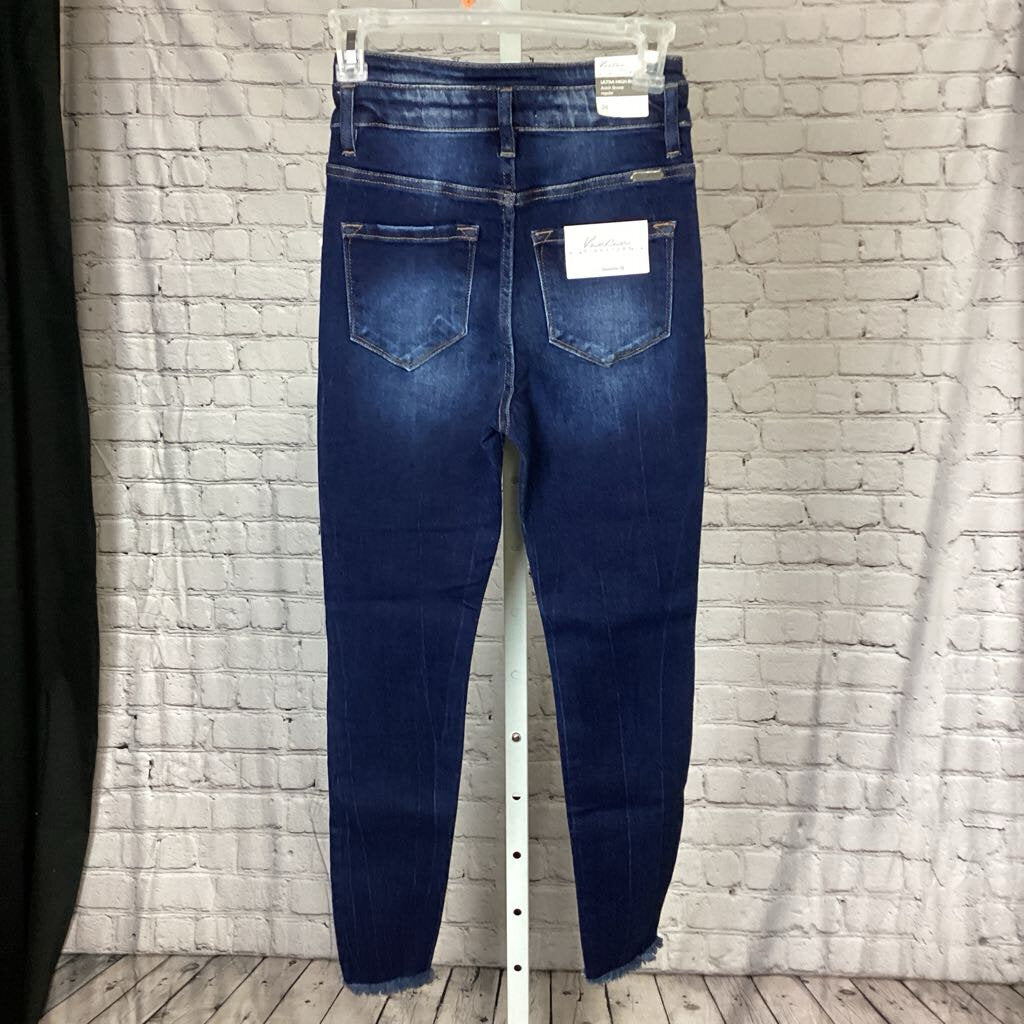 NWT Buckle KanCan Jeans