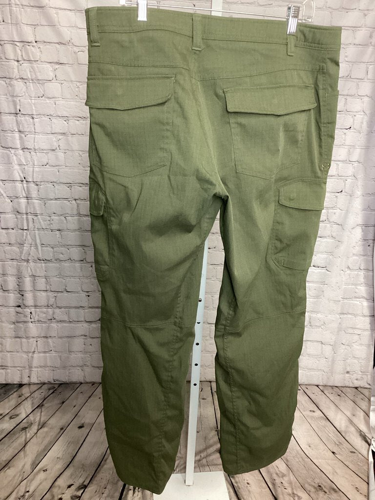 Men's Under Armour Cargo Pants