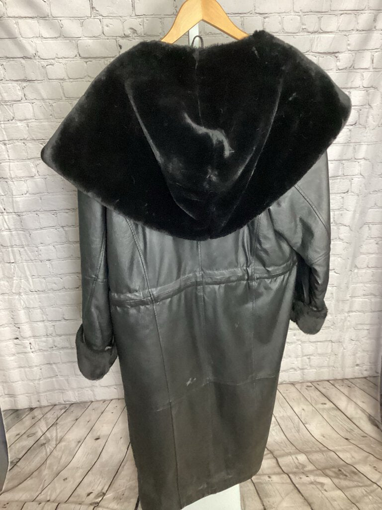 Ladies Colebrook Black Leather Coat