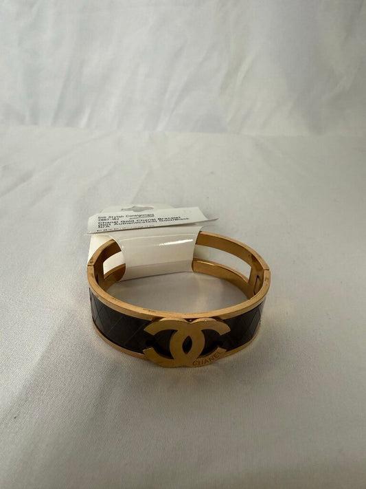 Gold Chanel Bracelet (Not Authenticated)